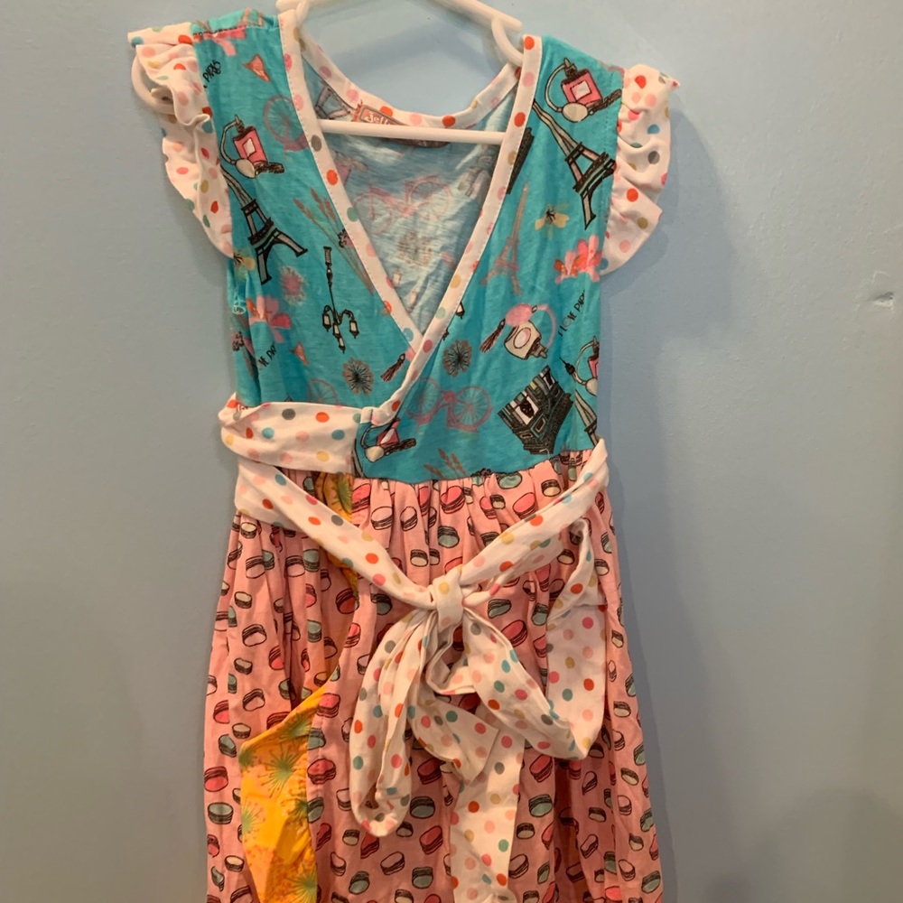 Cute size 5 dress!